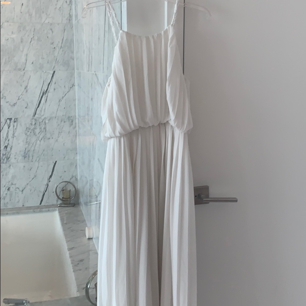maxi white dress